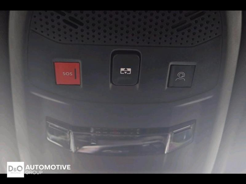 47400878-39.jpg