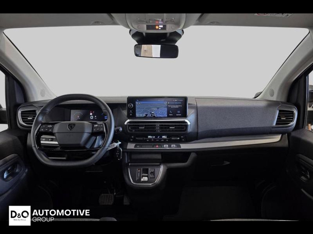 52187157-1.jpg