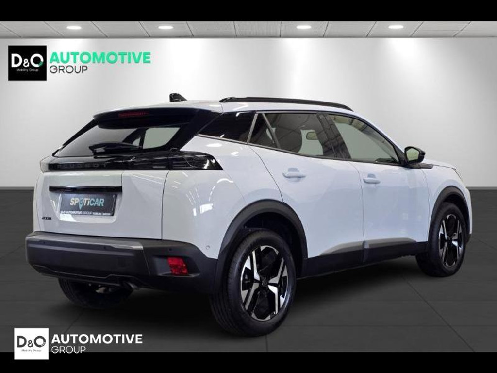 52483428-2.jpg
