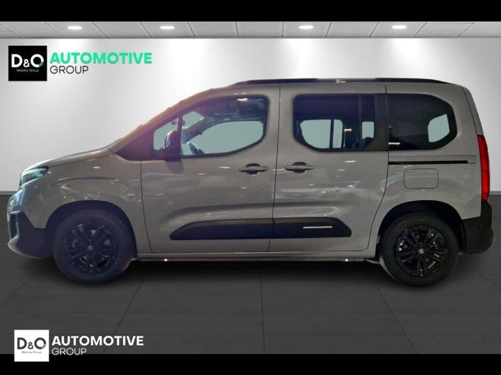 53016954-3.jpg