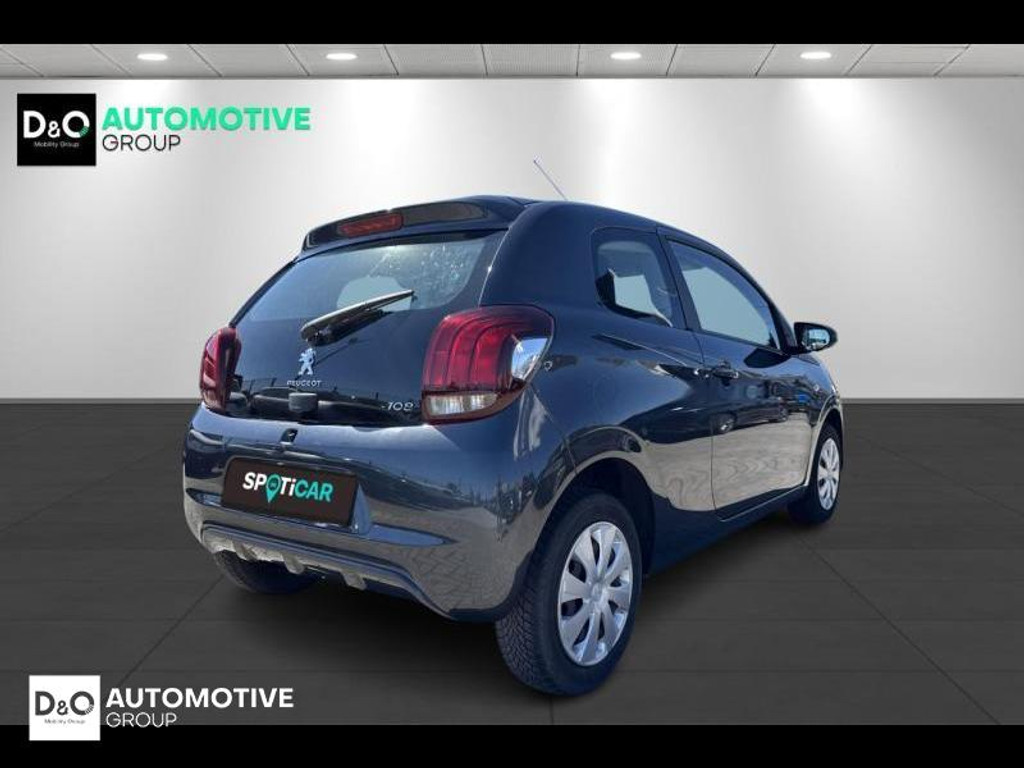 53188287-2.jpg