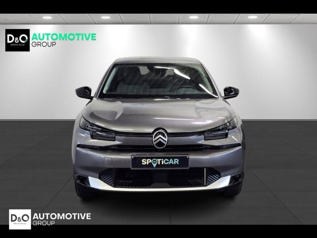 53263113-4.jpg