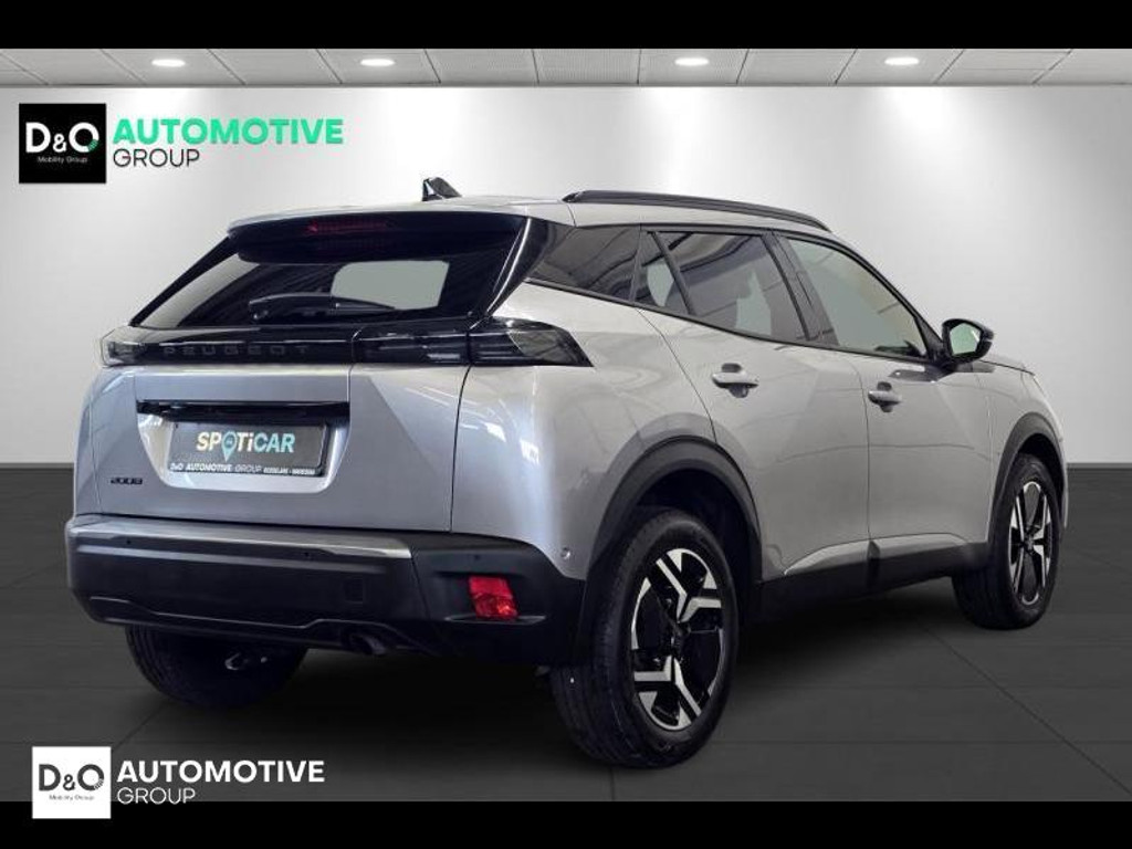 53583855-2.jpg