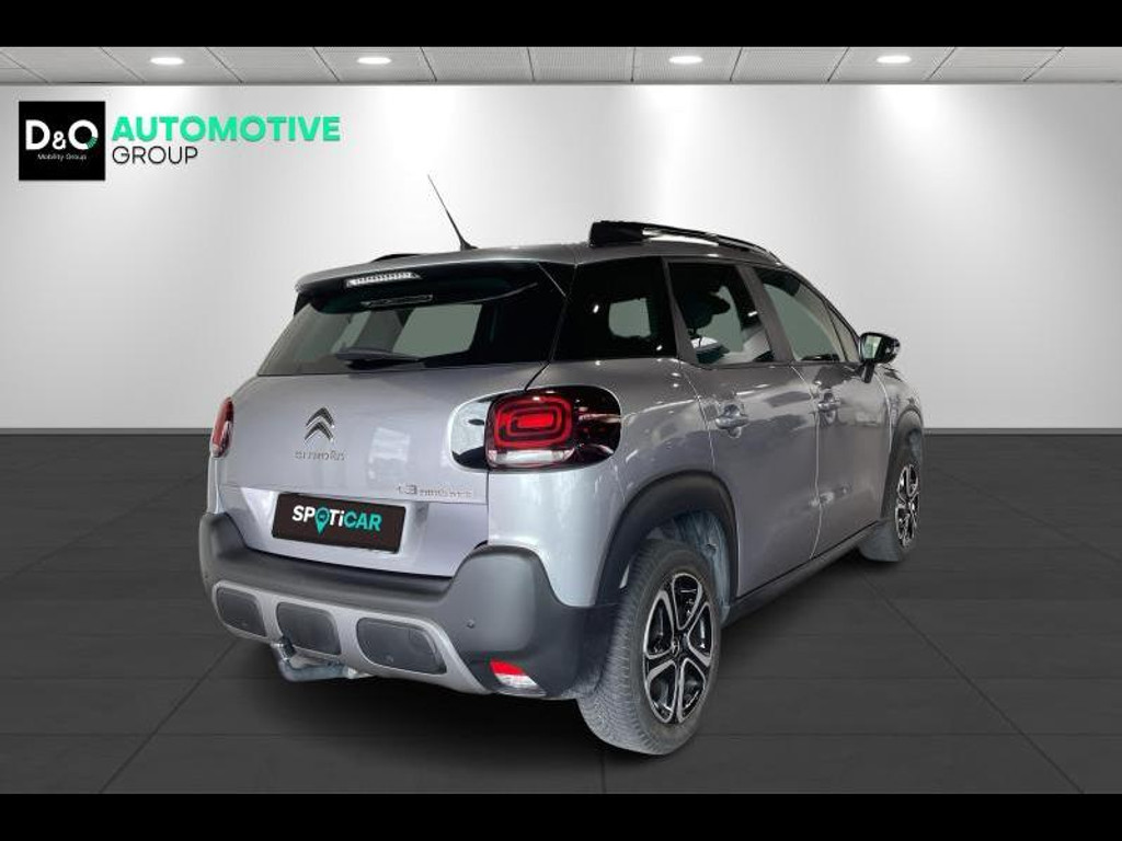 55104022-2.jpg