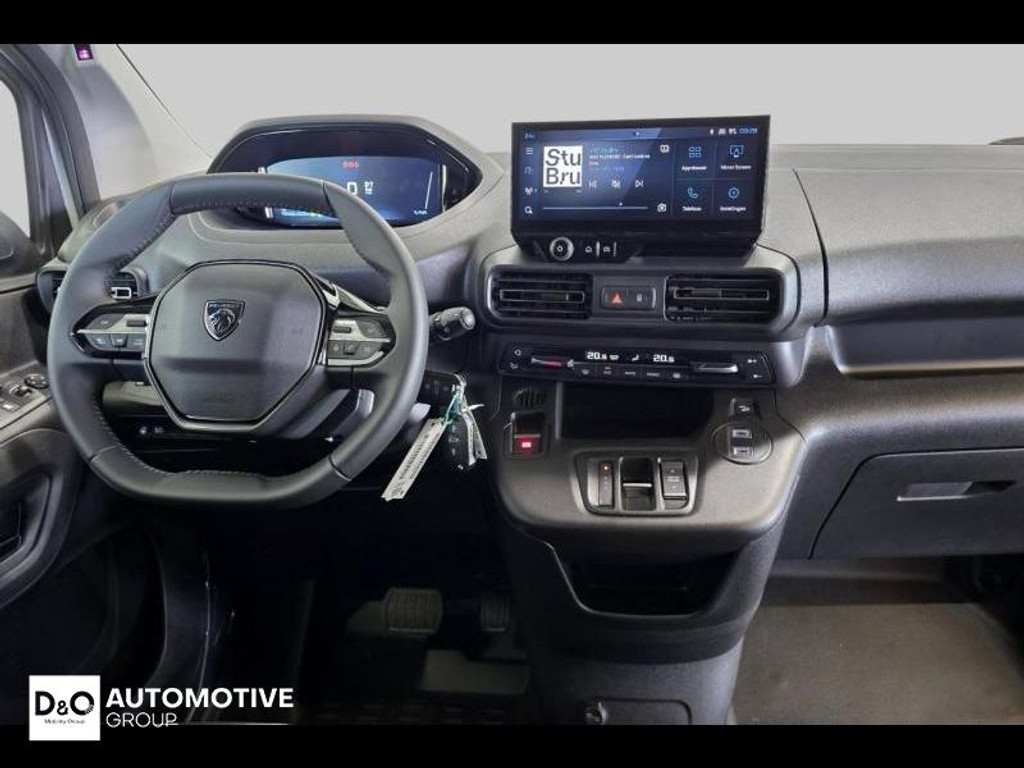 55721752-1.jpg