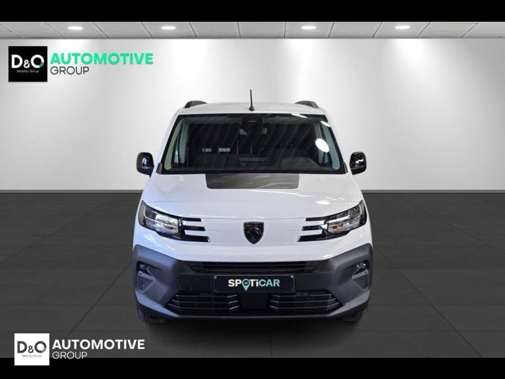 55721752-4.jpg