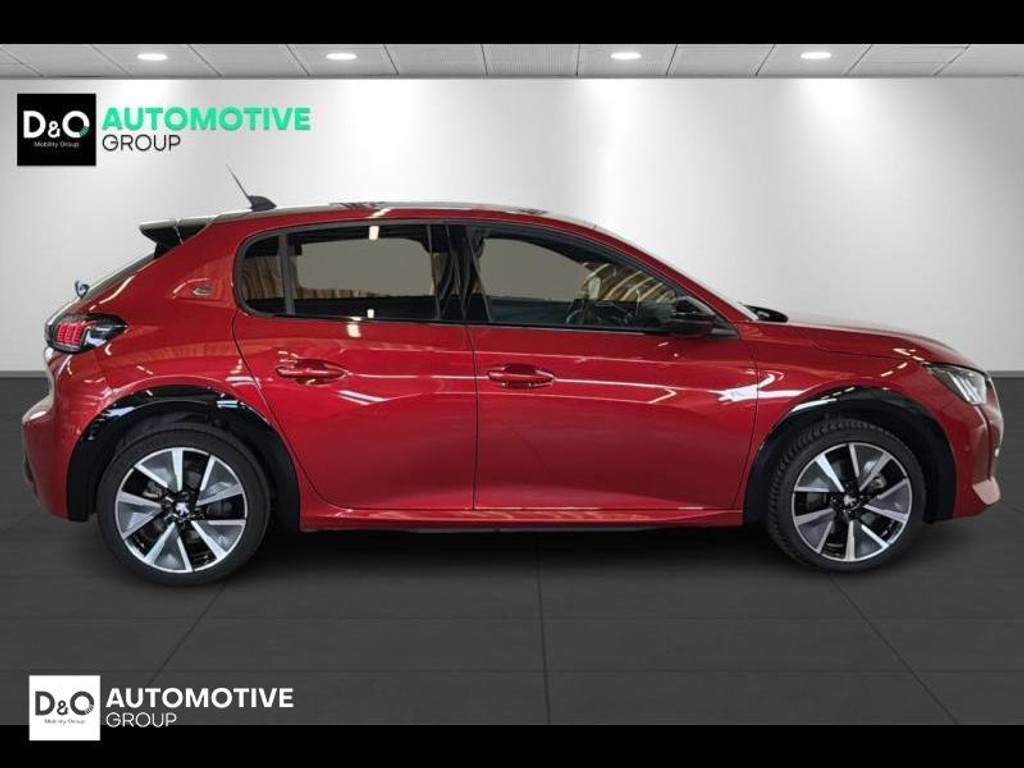 55763024-3.jpg