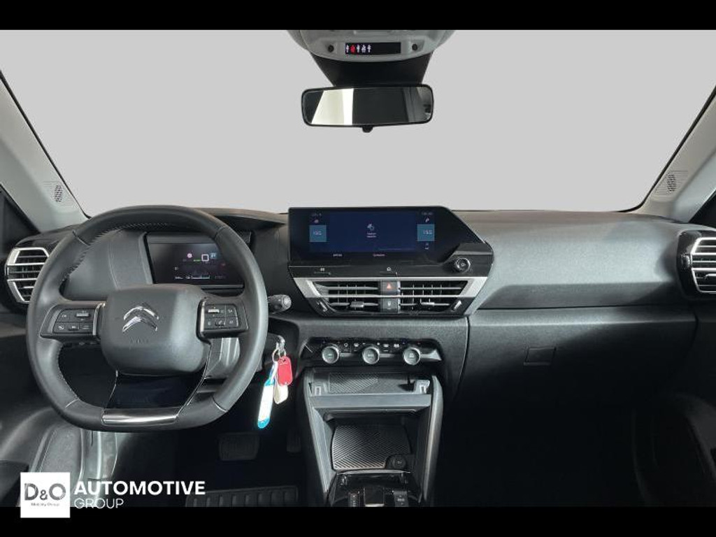 56332079-1.jpg