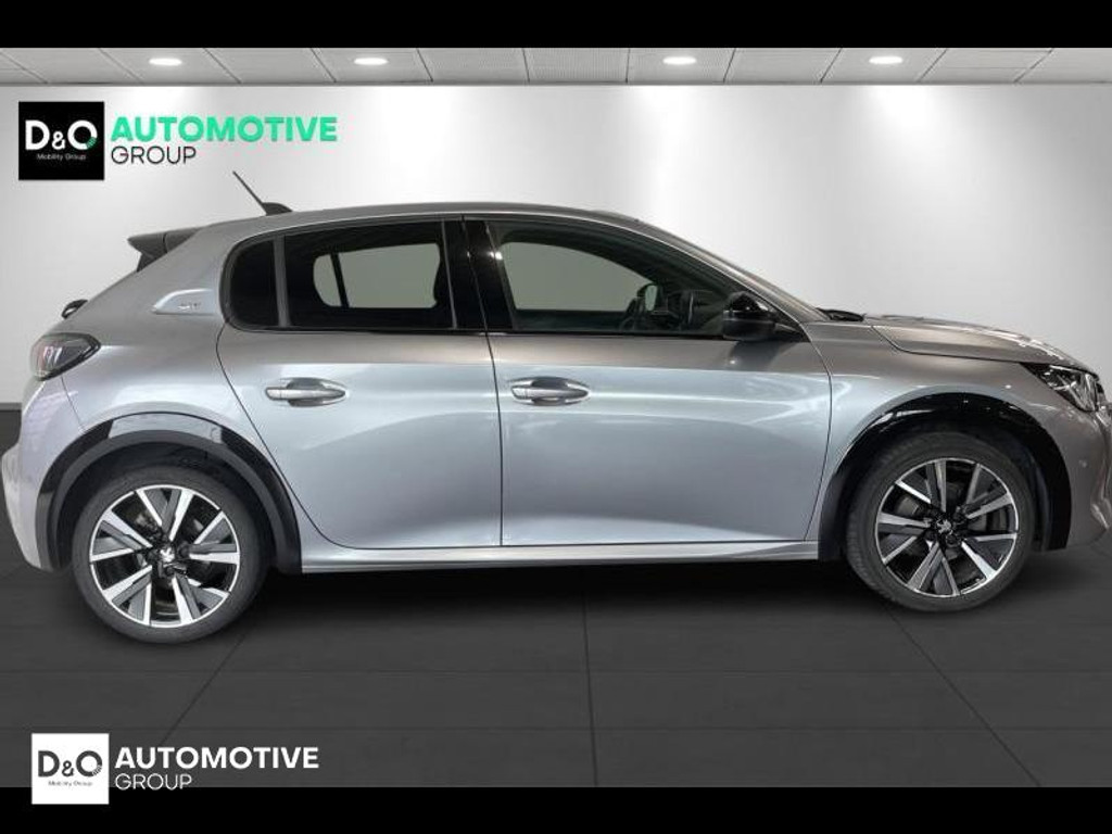 56414903-3.jpg