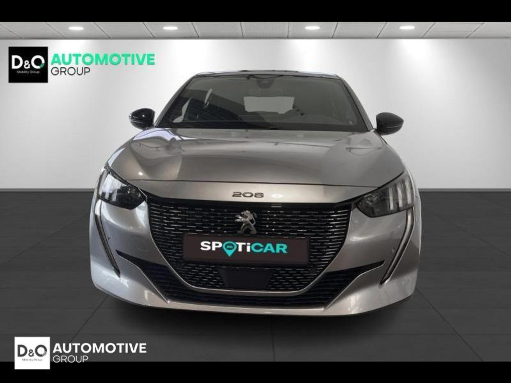 56414903-4.jpg
