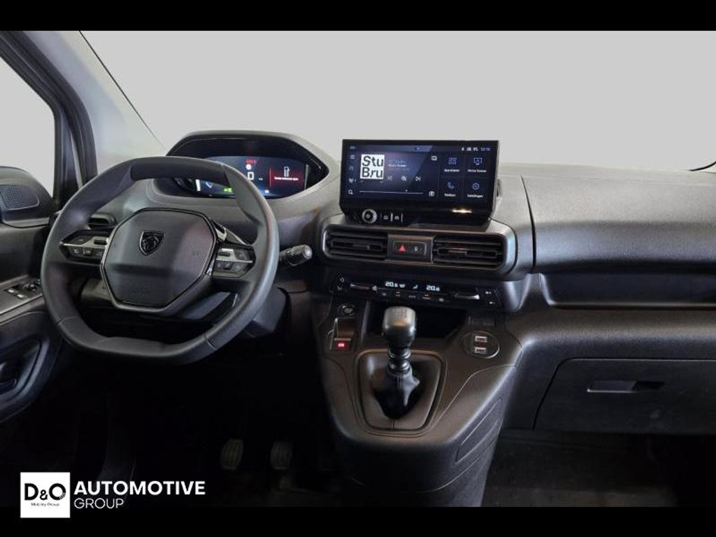 56468315-1.jpg