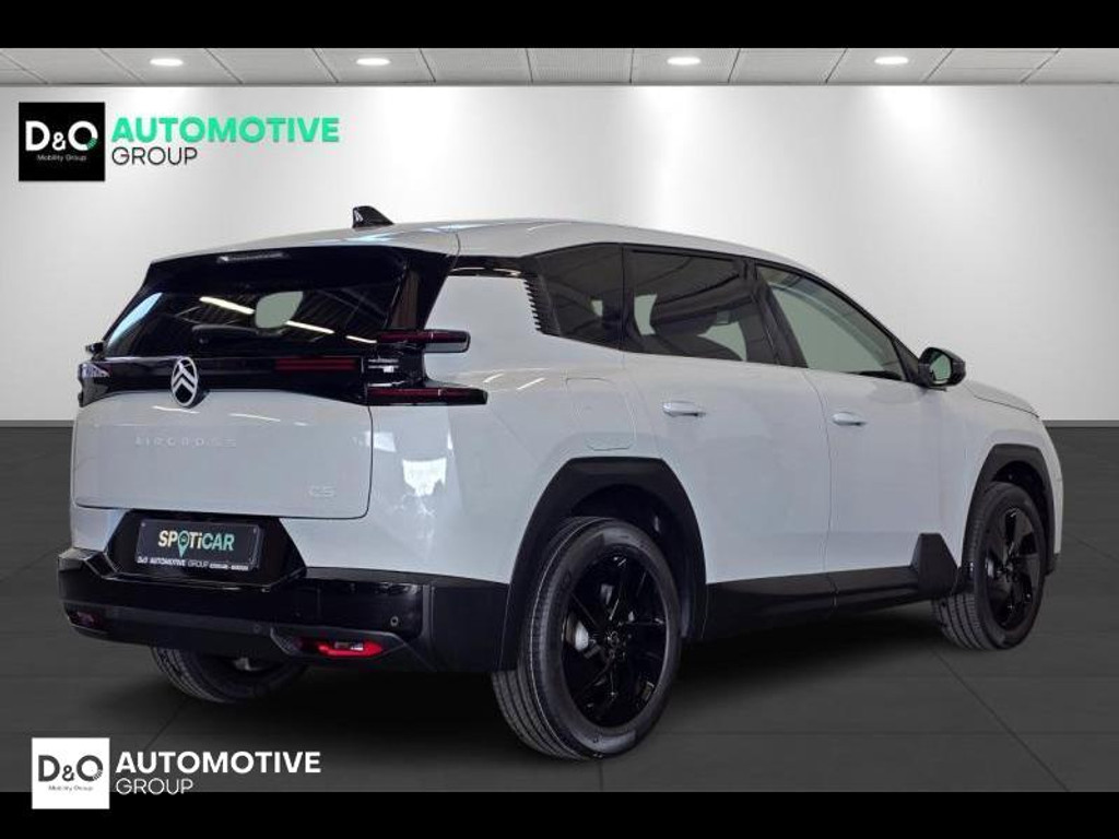 56481686-2.jpg