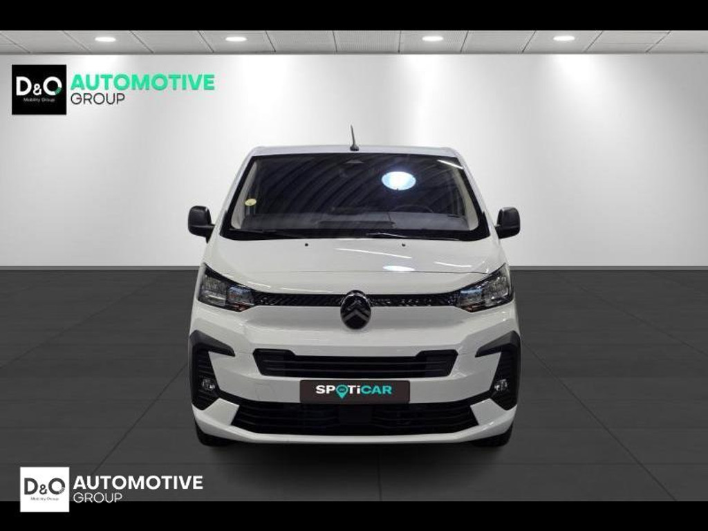 56482116-4.jpg