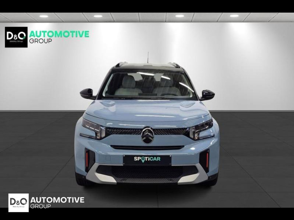 56631382-4.jpg