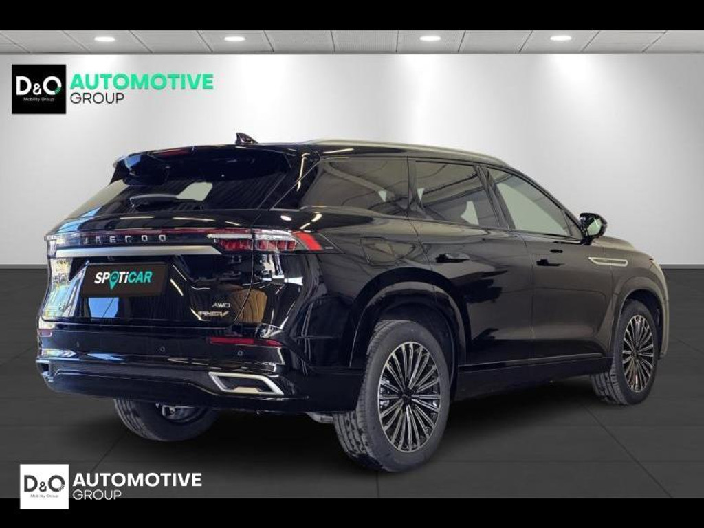 56723438-2.jpg