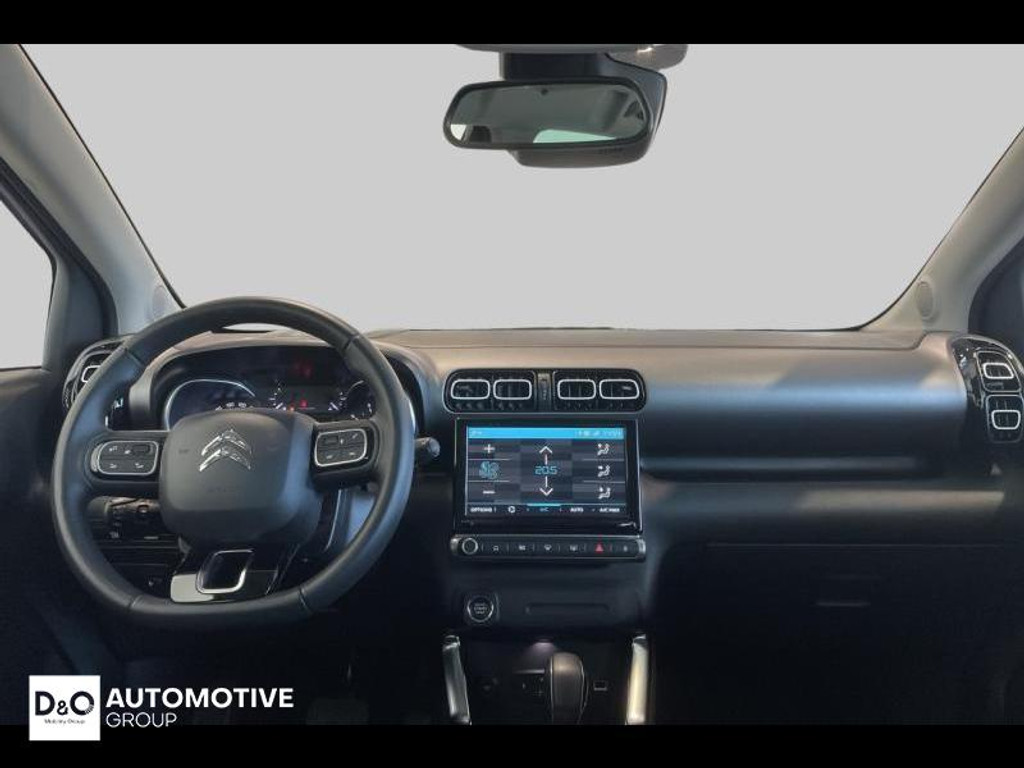 56912512-1.jpg