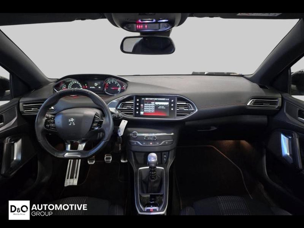 57273418-1.jpg