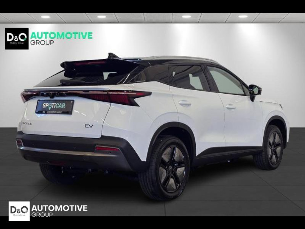 57274471-2.jpg