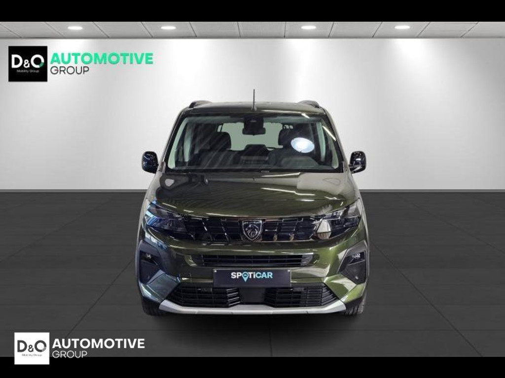 57277512-4.jpg
