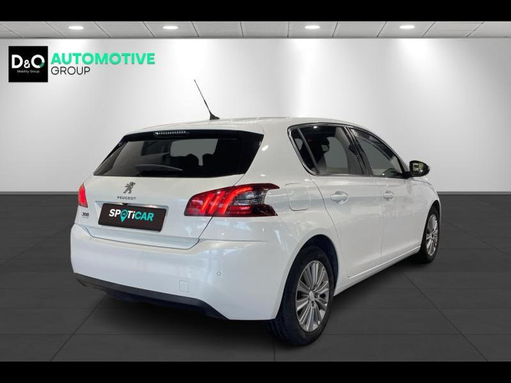 57416151-2.jpg