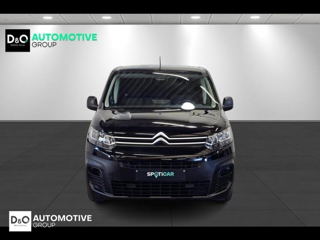 57435609-4.jpg