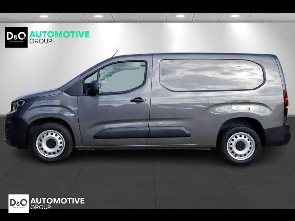 57450821-3.jpg