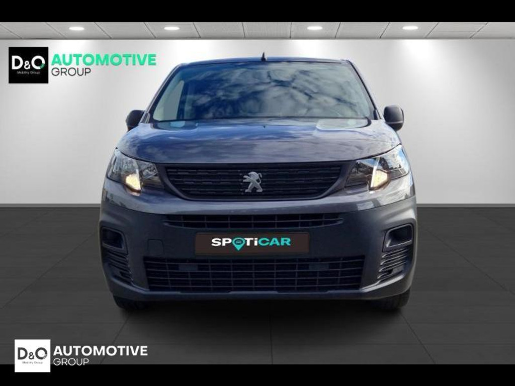 57450821-4.jpg