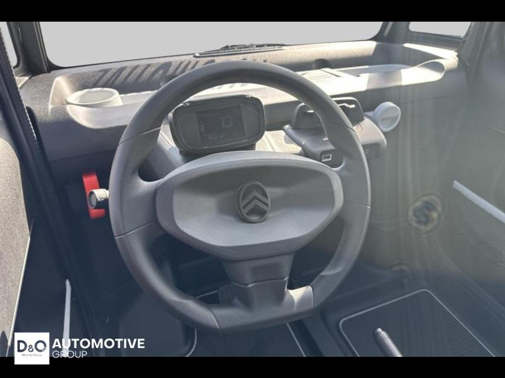 57467461-1.jpg